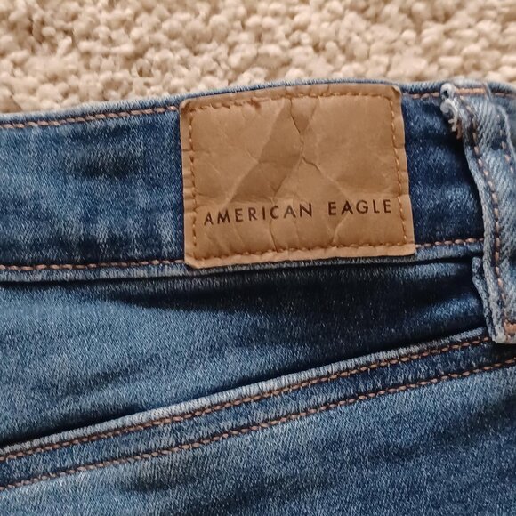 American Eagle Distressed Jean Shorts, Women's Size 10 - Picture 4 of 5